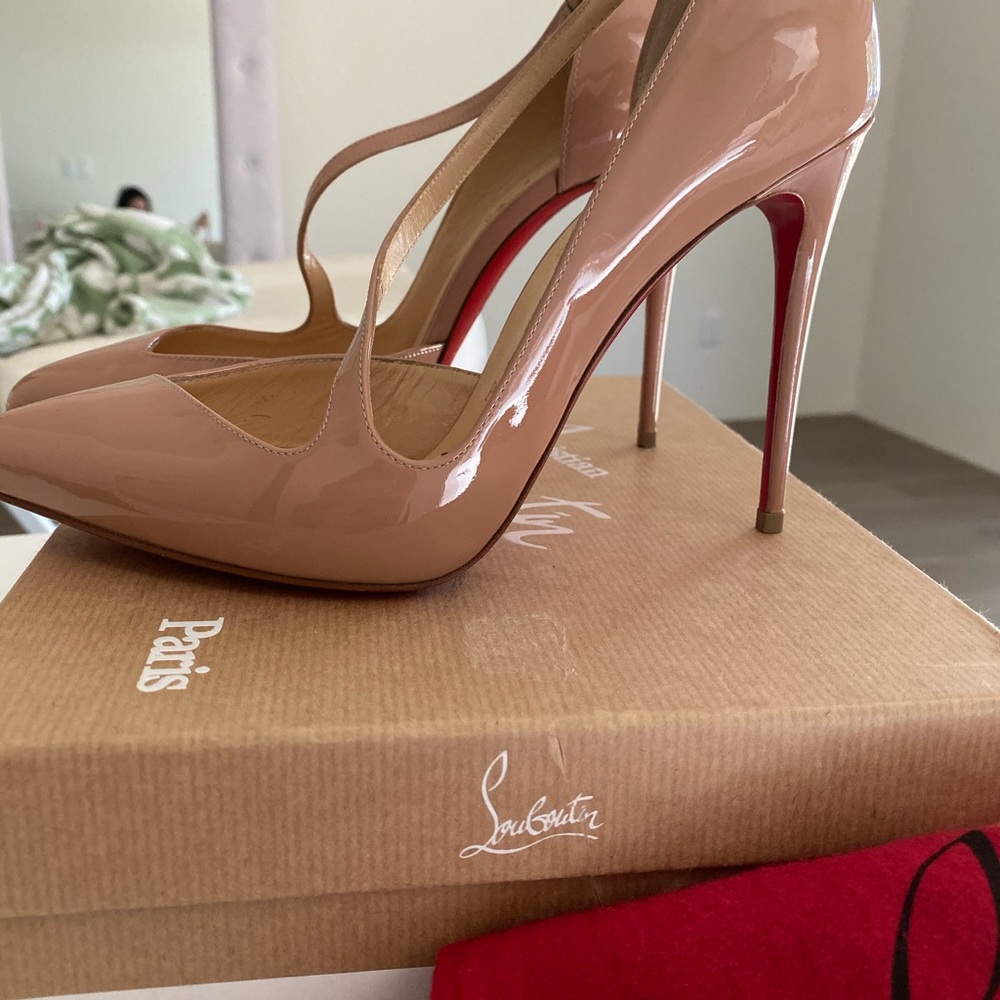 Christian louboutin barely worn! Great condition